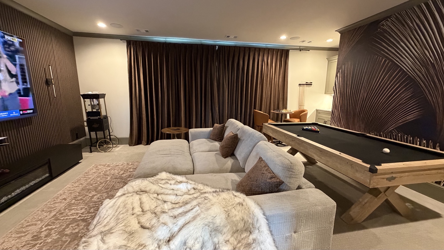 The 19th Hole pool table and sectional